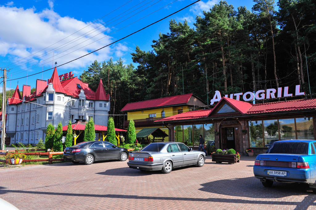 Oazis-M Hotel Babin Buitenkant foto