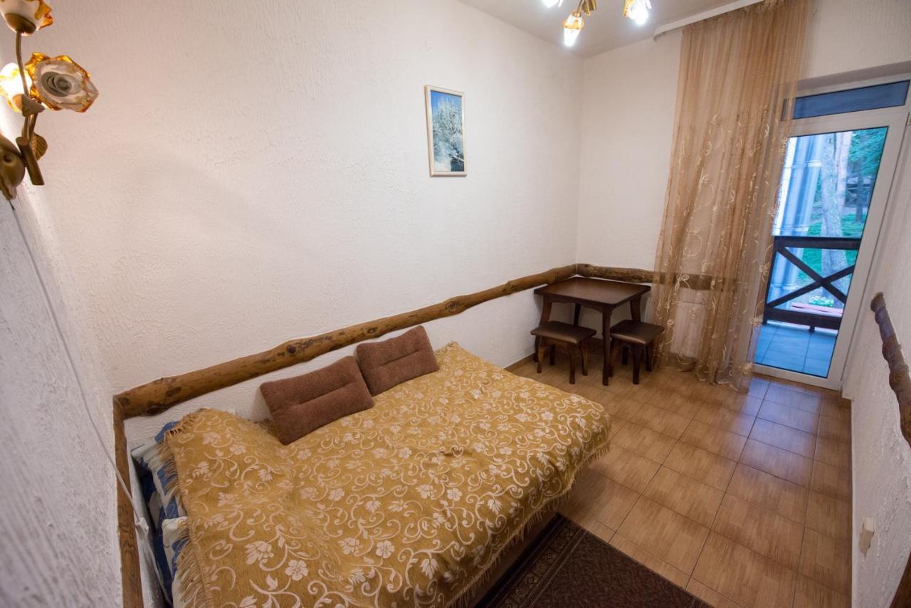 Oazis-M Hotel Babin Buitenkant foto
